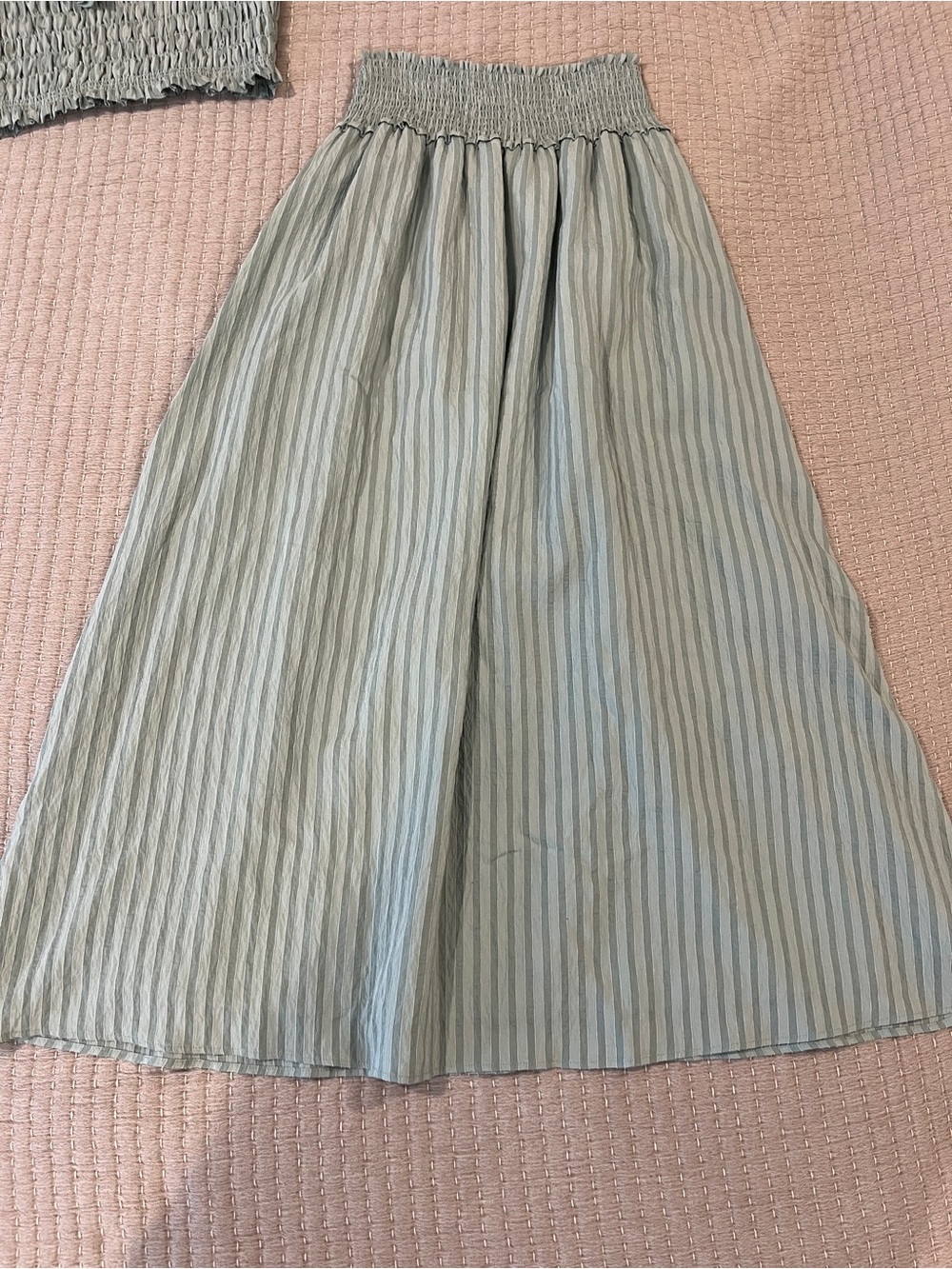 Hill House Matching Set - Delphine Skirt and Azalea Top - Small - Like New 💃 - Picture 5 of 6
